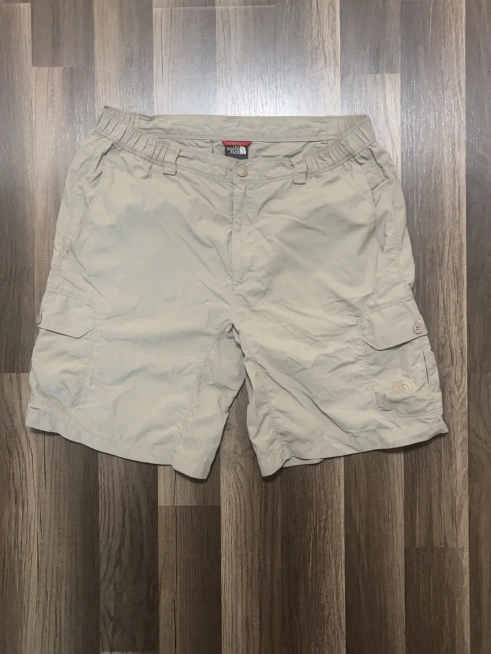 THE NORTH FACE Men's Large Beige Khaki Tan Outdoor Cargo Shorts